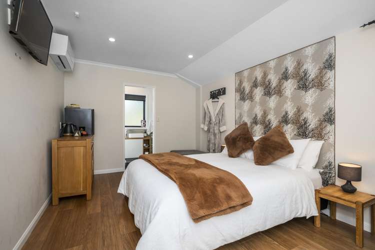 61 Contour Avenue Pyes Pa_11