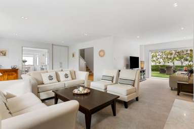 10 Nihill Crescent_2