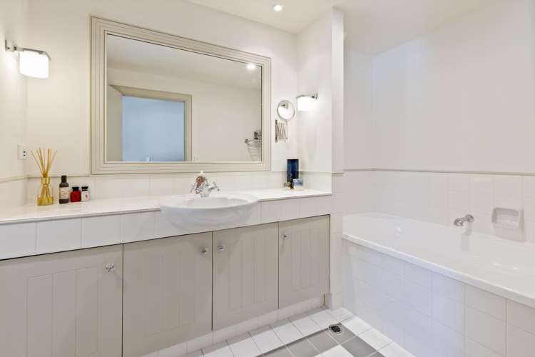 10 Fox's Rush Millbrook Resort_15