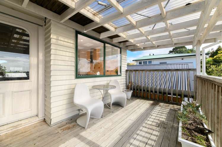 220 Glengarry Road Glen Eden_14