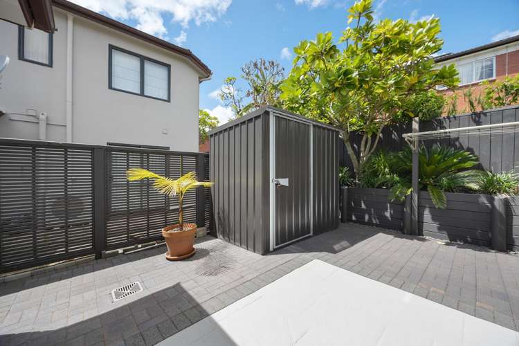 8B Lupetti Rise West Harbour_23