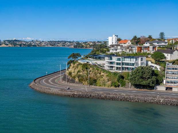 94a9421cf4eda4584dd5f599f1ecbd6d