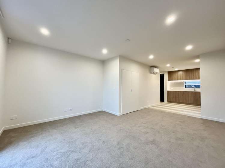 6/37 Diamond Avenue 10222_3