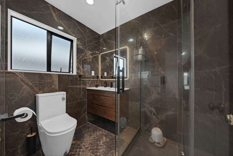 52A Oakdale Road Mt Roskill_21