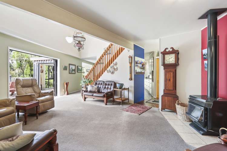 92 Carter Road Oratia_8