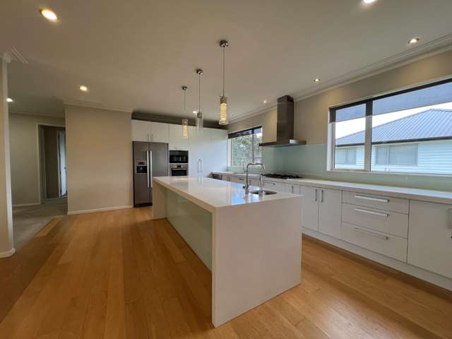 6 Albertine Place Greenhithe_2