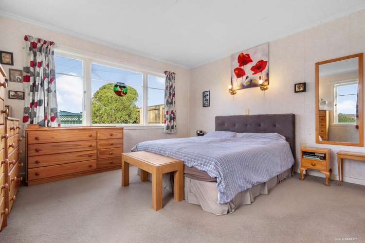 62 Tirimoana Road Te Atatu South_10