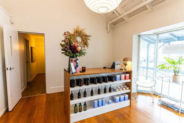 Shop 4/149 Karori Road Karori_1