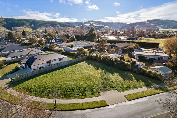 4 Three Kings Court Outram_15