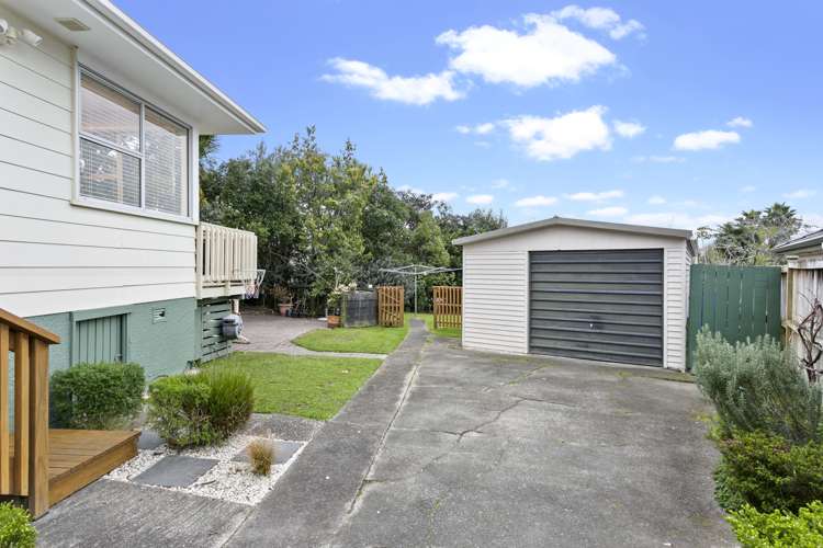 20 Cron Avenue Te Atatu South_16