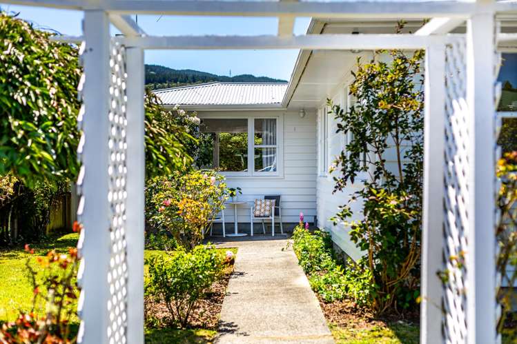 3 Tiwakawaka Grove Heretaunga_20