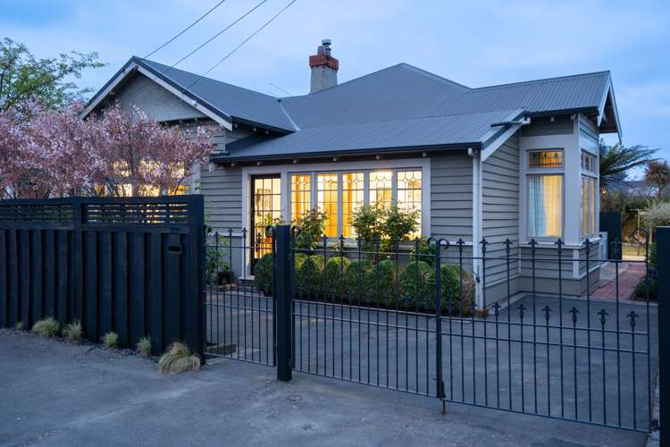 20 Coughtrey Street Saint Clair_28