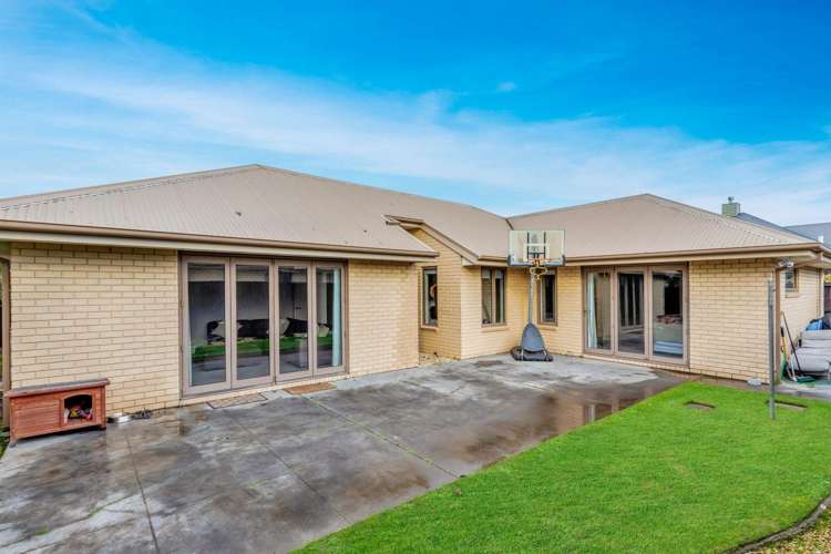15 Sovereign Gdns Halswell_1
