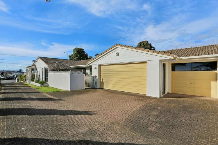 192 Levers Road Matua_22