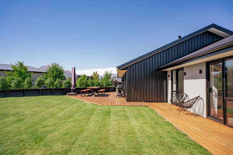 5 Tahi Street Albert Town_20