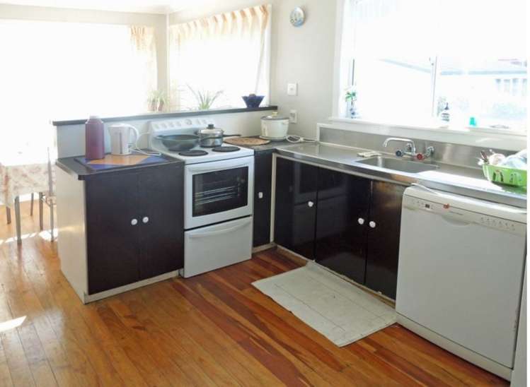 187 South Road Spotswood_2