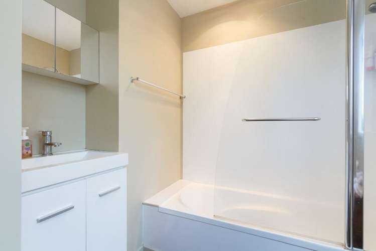 4 Atkins Way Ohauiti_16