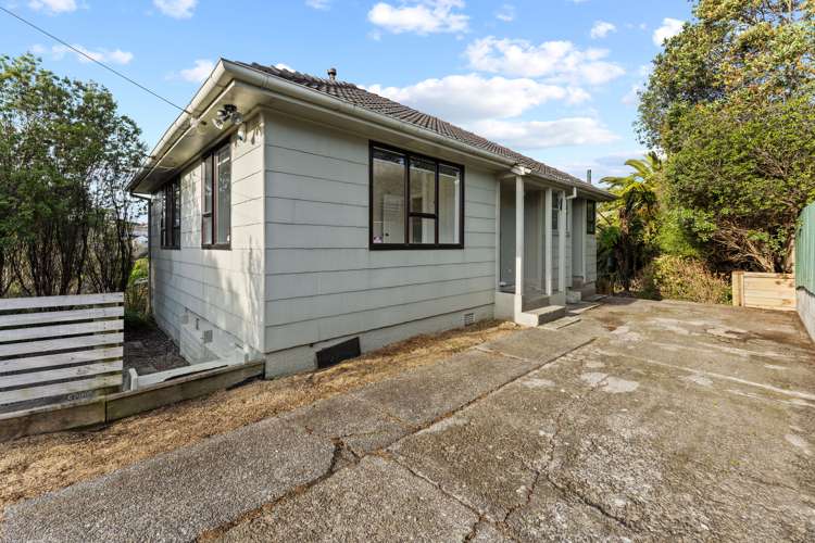5 King Crescent Porirua East_18