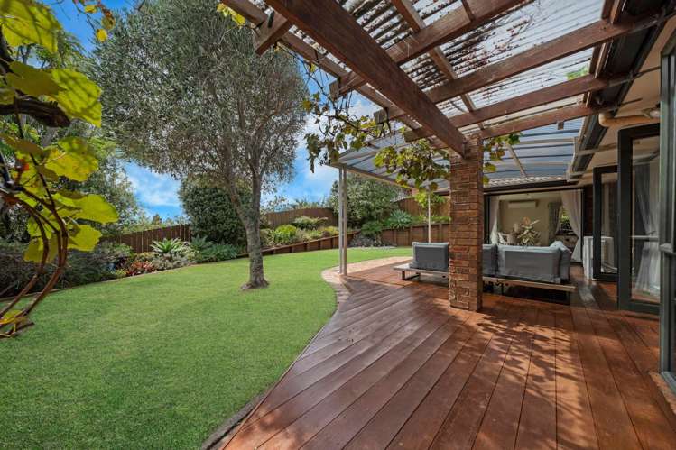 24 St Clair Place Browns Bay_16