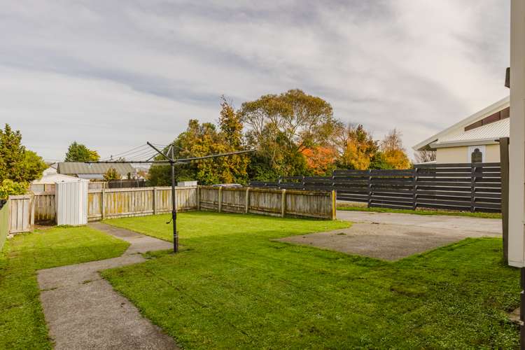 15 Russell Street Marton_16