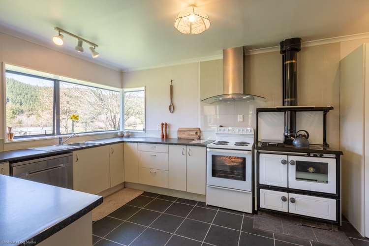 586 Howard Valley Road Kahurangi National Park_12