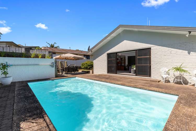 24 Lachlan Drive Dinsdale_16