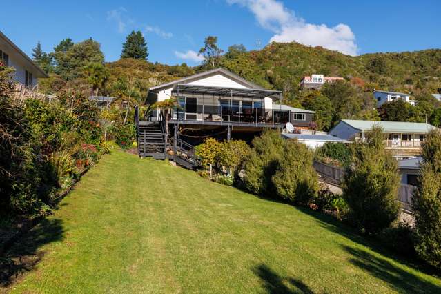Immaculately presented, peaceful home