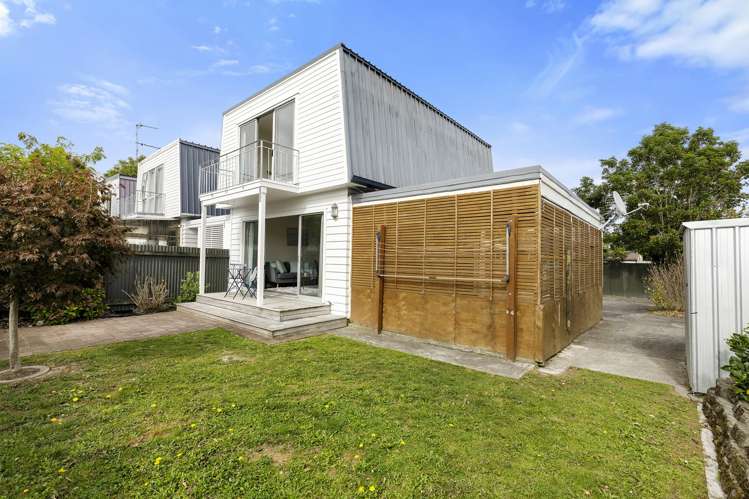 19 William Booth Grove Trentham_15