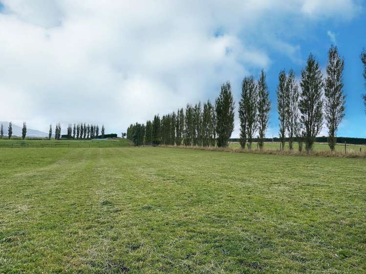 8 Humphries Road Waimumu_5