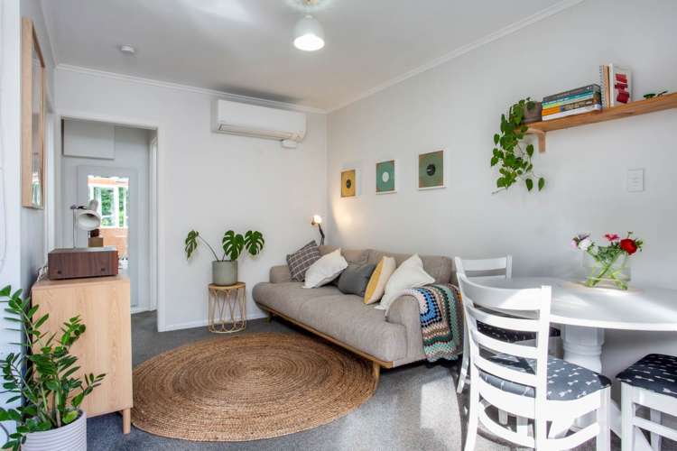 2/14 St Lukes Road_4