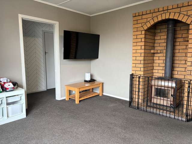  35 Gordon Terrace Gore Surrounds_1