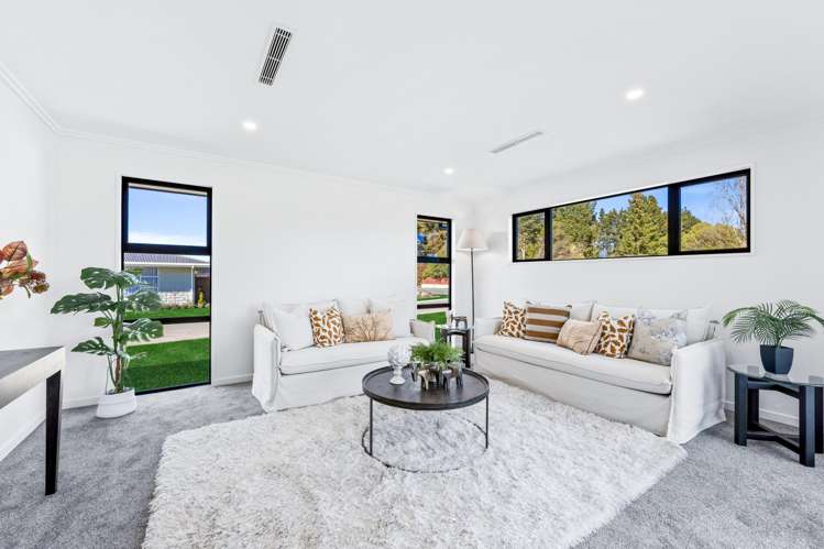 1 Soho Lane West Melton_9