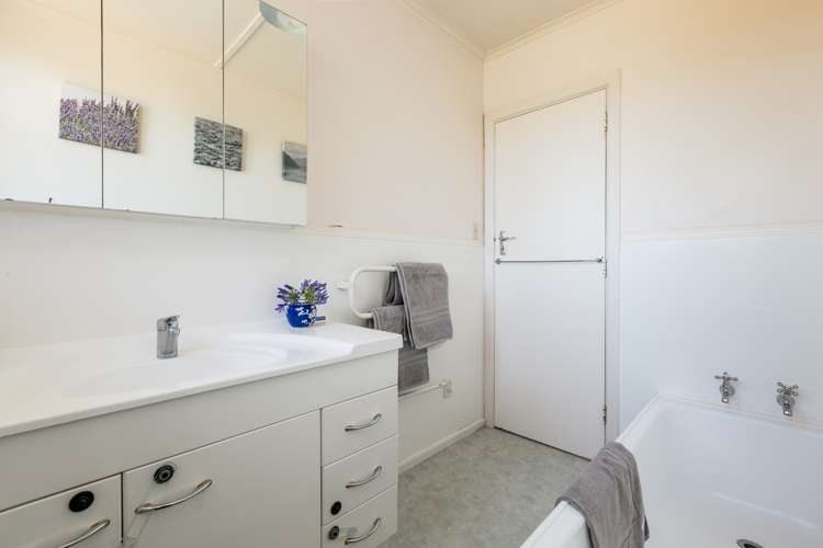 81 Tollemache Road Longlands_9