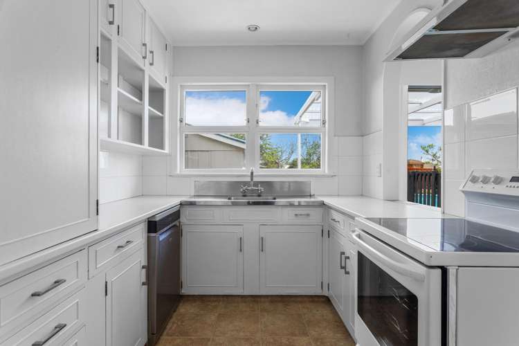 8 Lord Cobham Avenue Whakatane_6