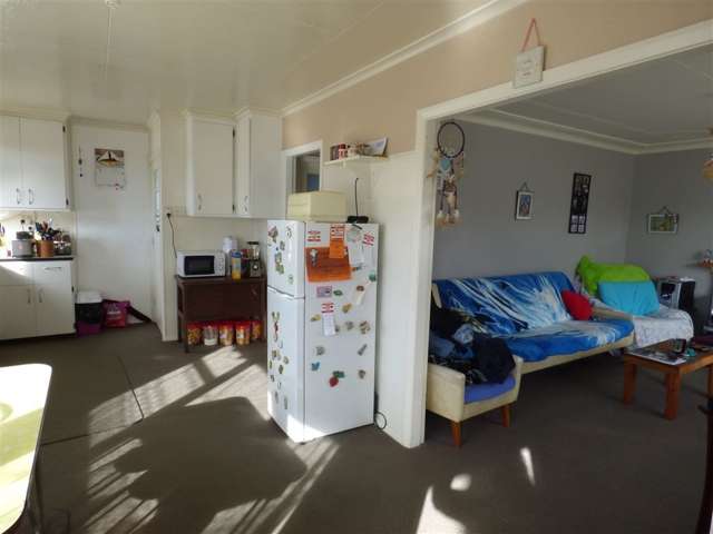 211 Clyde Street Balclutha_3