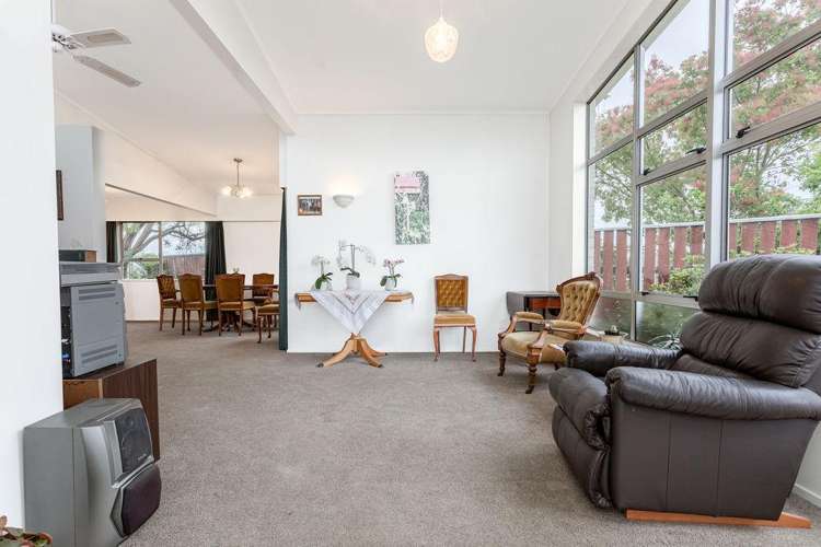 63 McPhee Street Dannevirke_6