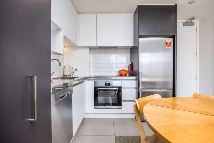 1002/145 Nelson Street Auckland Central_7