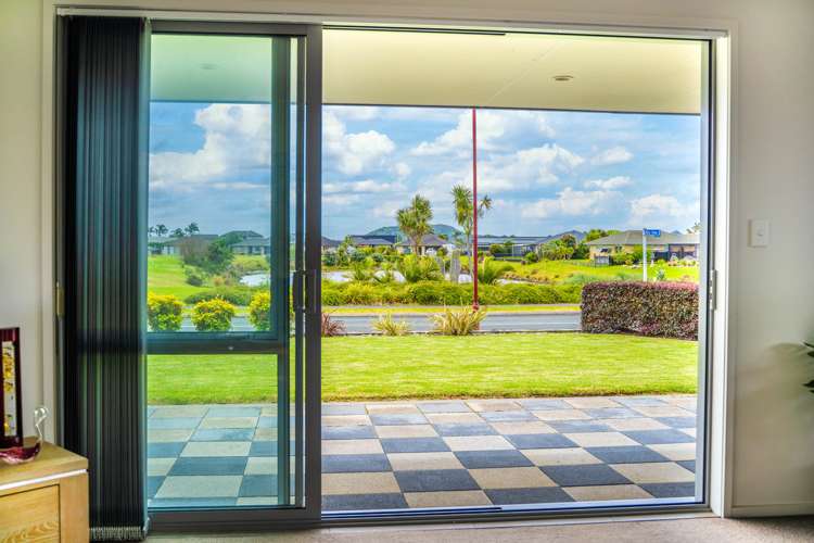 2 Roto View One Tree Point_16