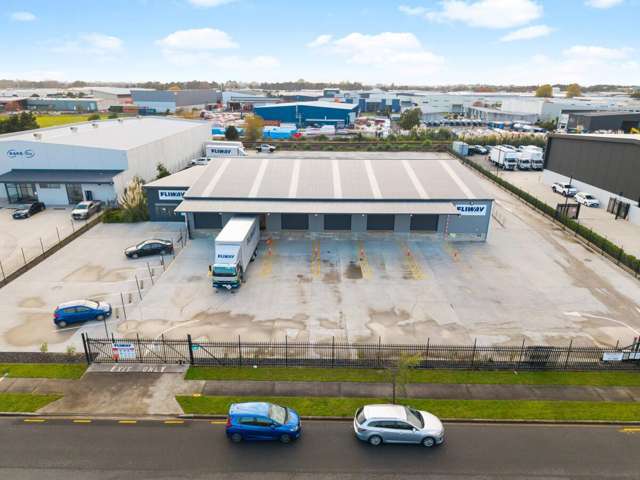 26 Earthmover Crescent Te Rapa_1