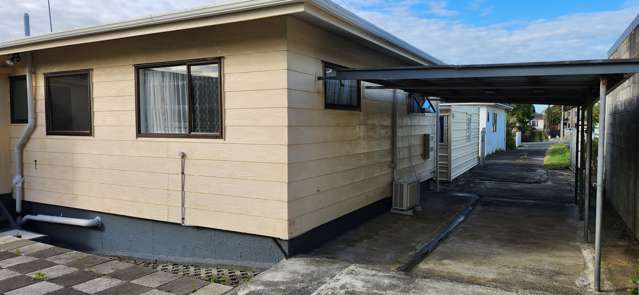 Standalone 4 Bedroom Beauty  in Mt Roskill