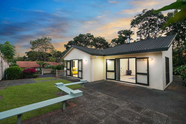 208b Glengarry Road Glen Eden_2