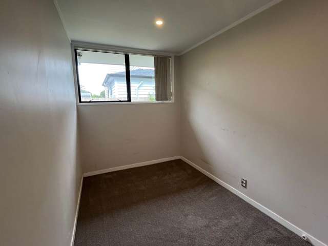 2/206 Church Street Onehunga_4