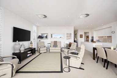 608/223B Green lane West_1