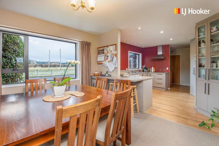 8 Rutherford Road Mosgiel_11