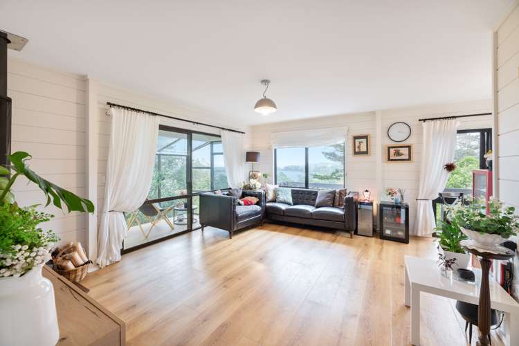 141 Attwood Road Paremoremo_6