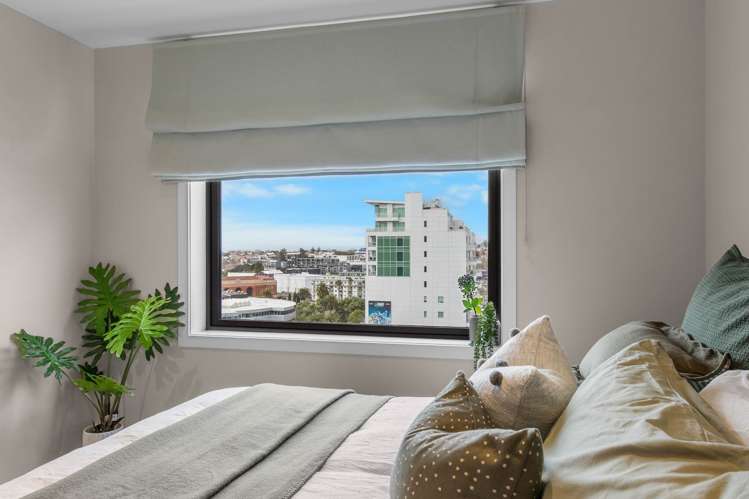1105/47 Beach Road City Centre_3