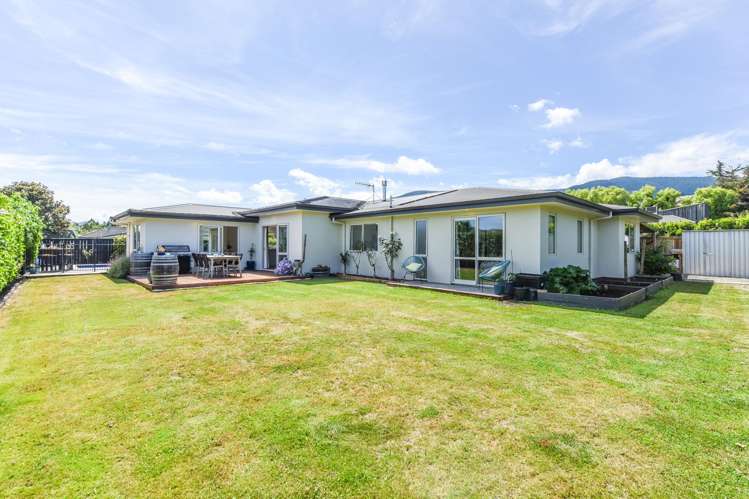 8 Childs Way Richmond_24