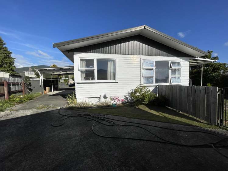 20 Kipling Crescent Stoke_11