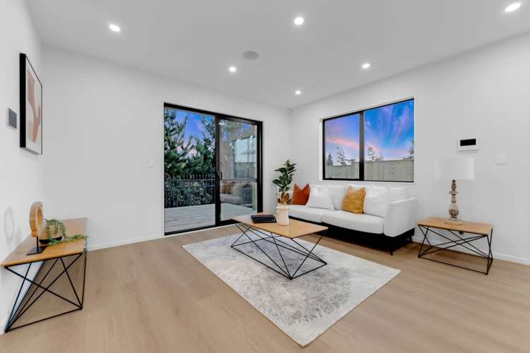 29 Puia Street_5
