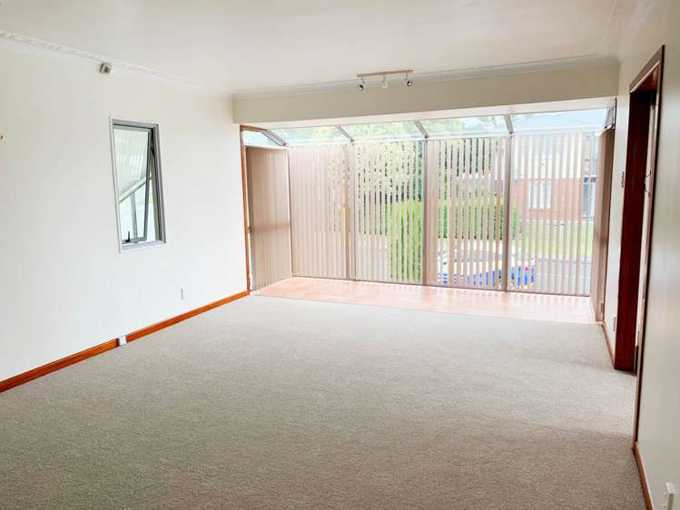 1 Scanlen Terrace Kelston_12